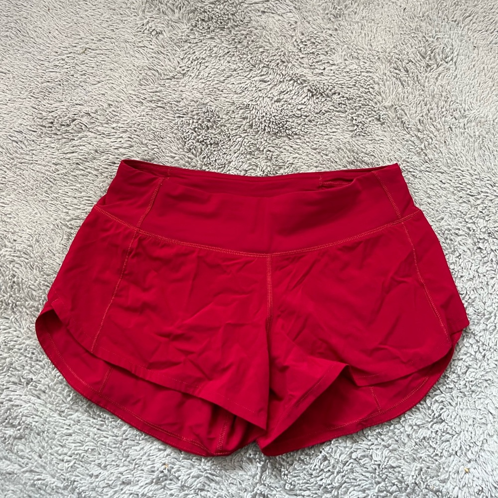 Lululemon size 4 speed up 2.5 inseam shorts